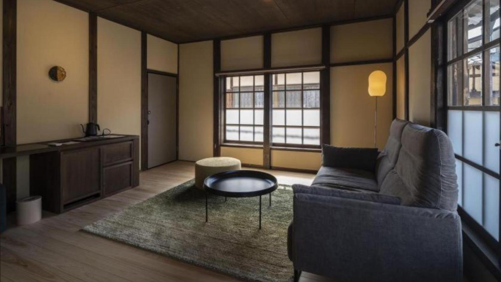Nipponia Hotel Ozu Castle Town Exterior photo
